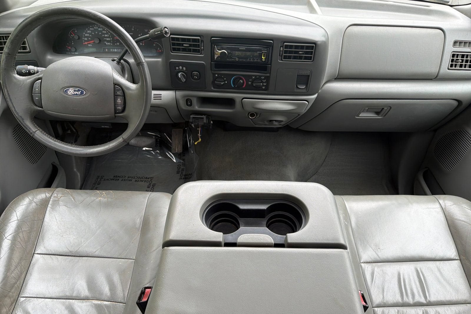 2004 Ford Super Duty F-350 SRW XL