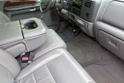 2004 Ford Super Duty F-350 SRW XL