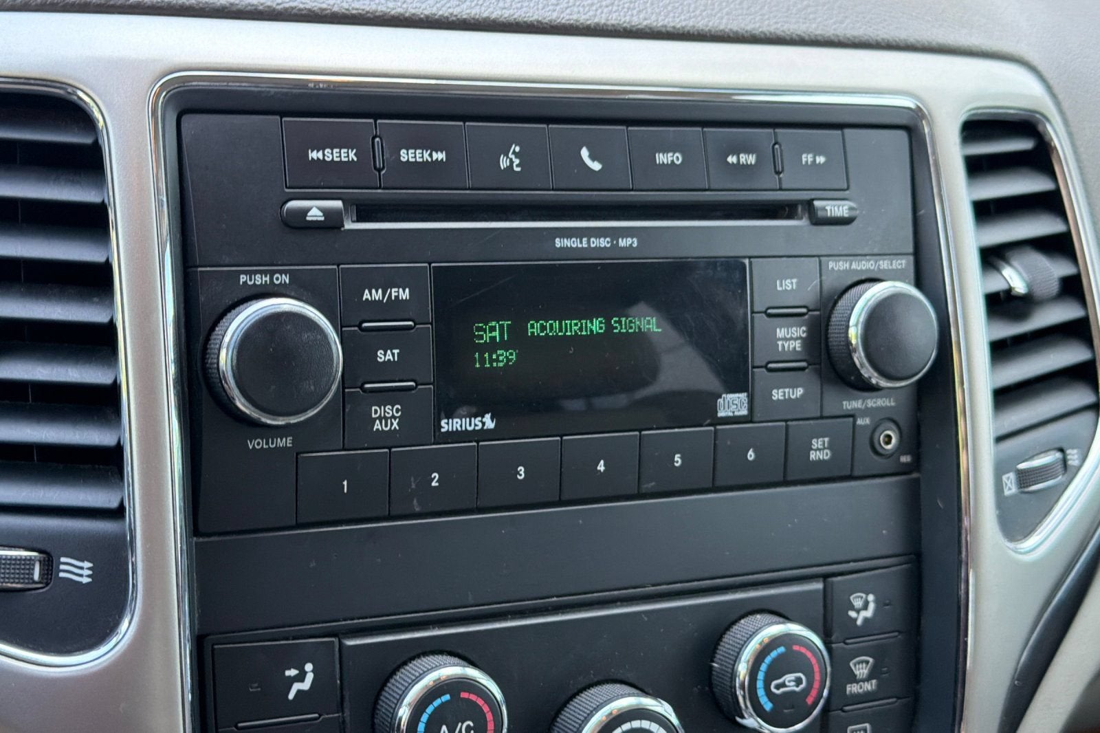 2011 Jeep Grand Cherokee Laredo