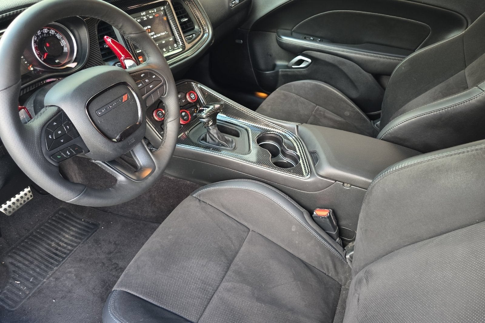 2018 Dodge Challenger 392 Hemi Scat Pack Shaker