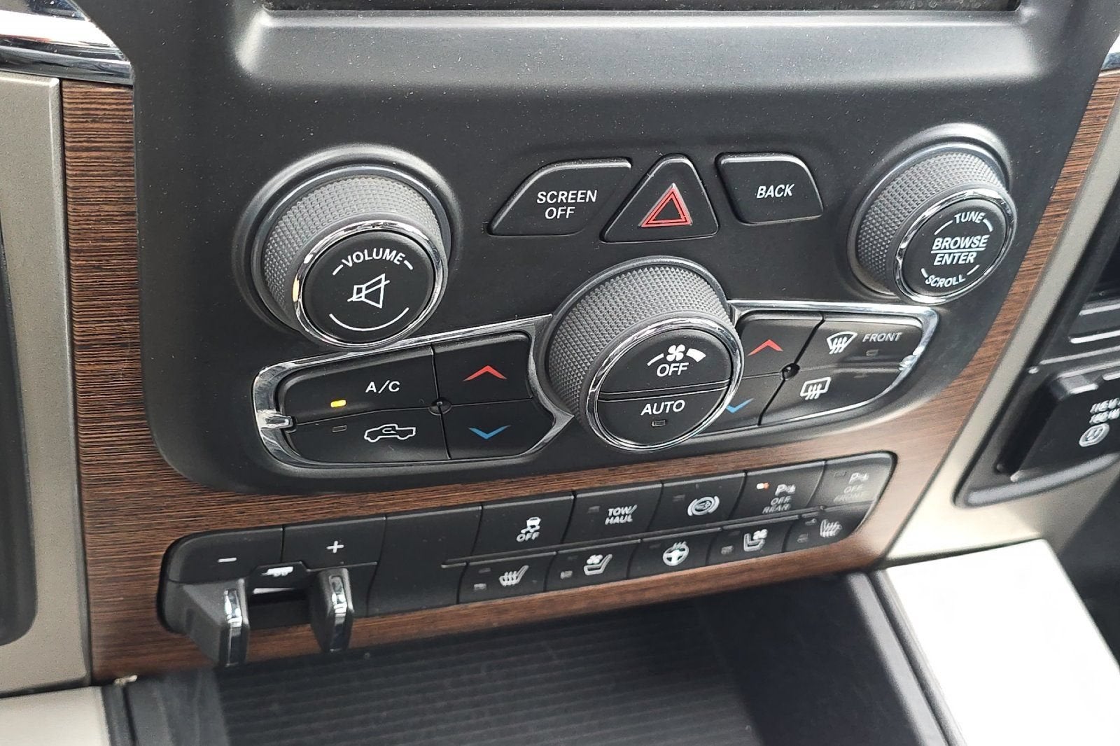 2016 RAM 3500 Laramie