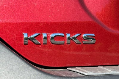 2020 Nissan Kicks SR