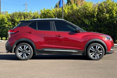 2020 Nissan Kicks SR
