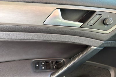 2015 Volkswagen Golf SportWagen TDI S