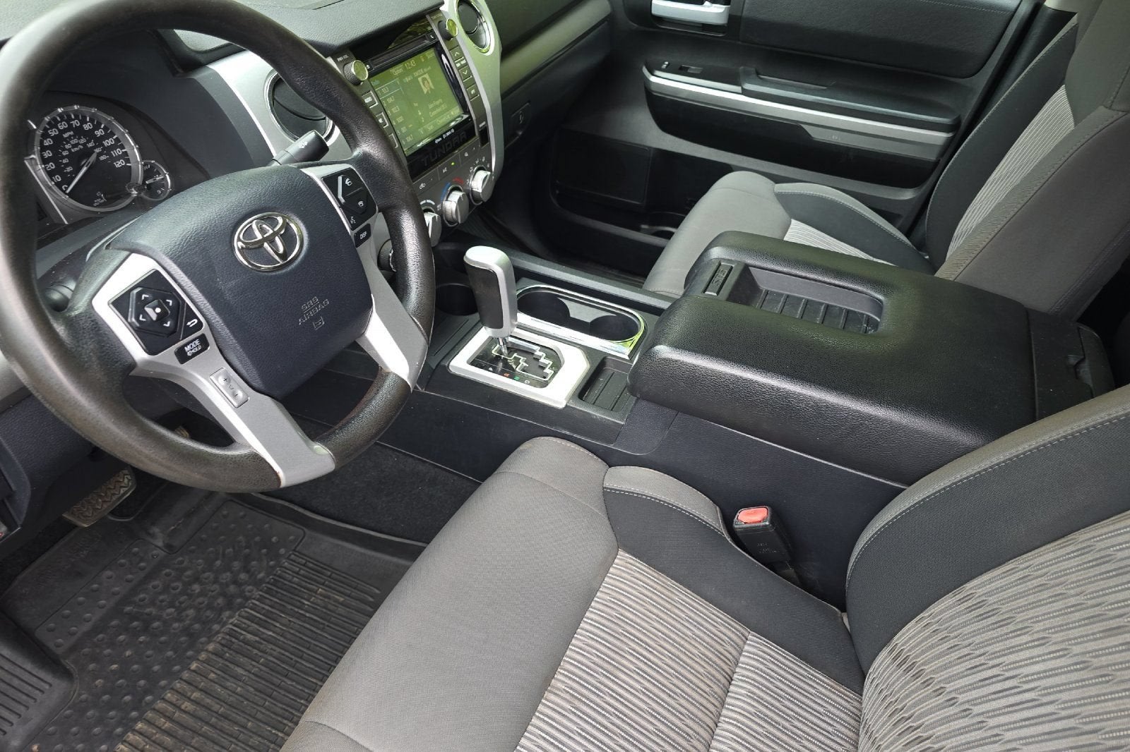 2017 Toyota Tundra 4WD SR