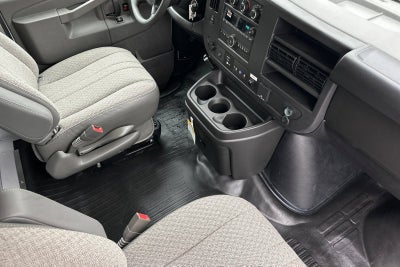2025 GMC Savana Cutaway 3500 1WT