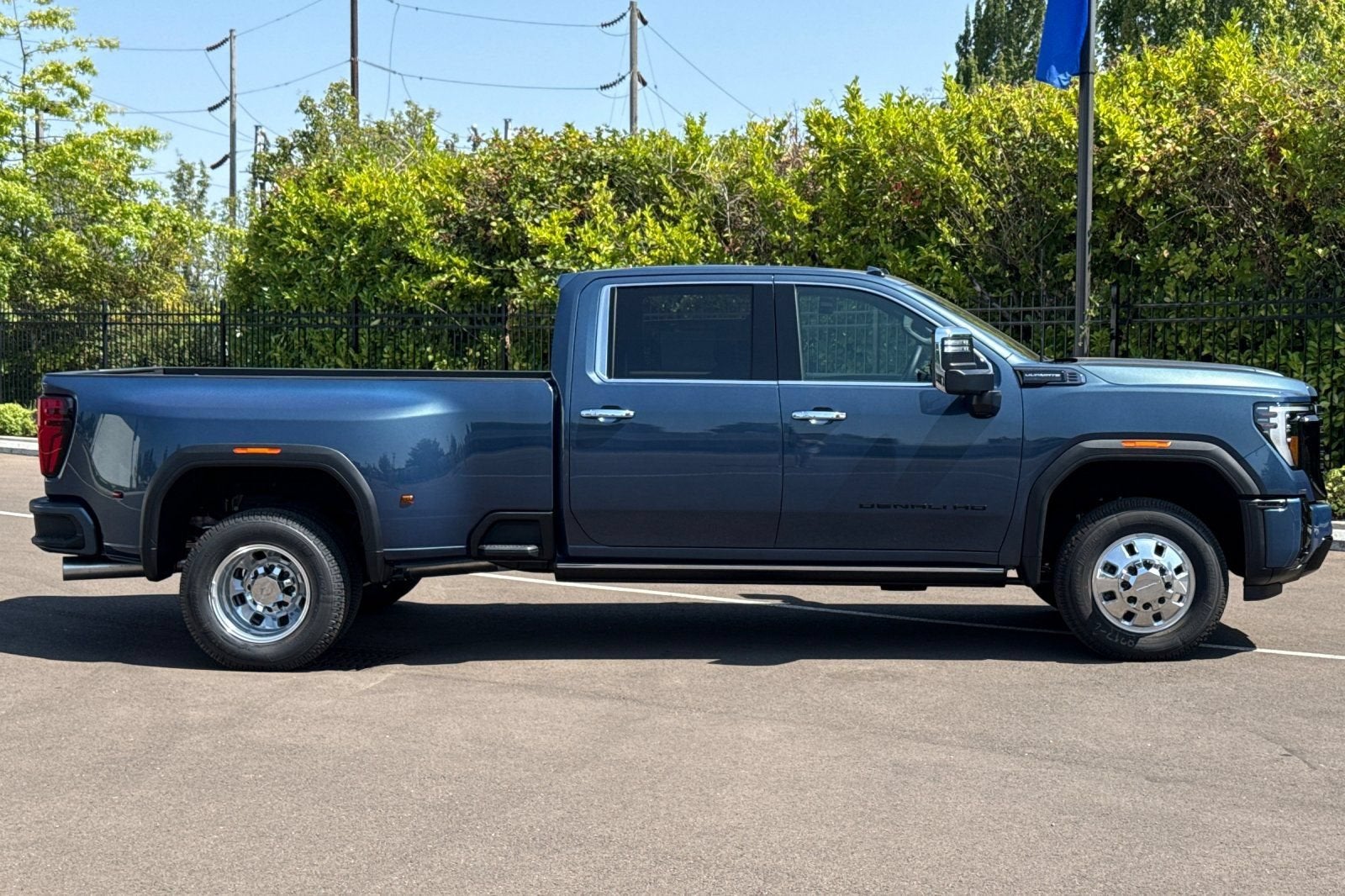 2026 GMC Sierra 3500 HD Denali Ultimate DRW