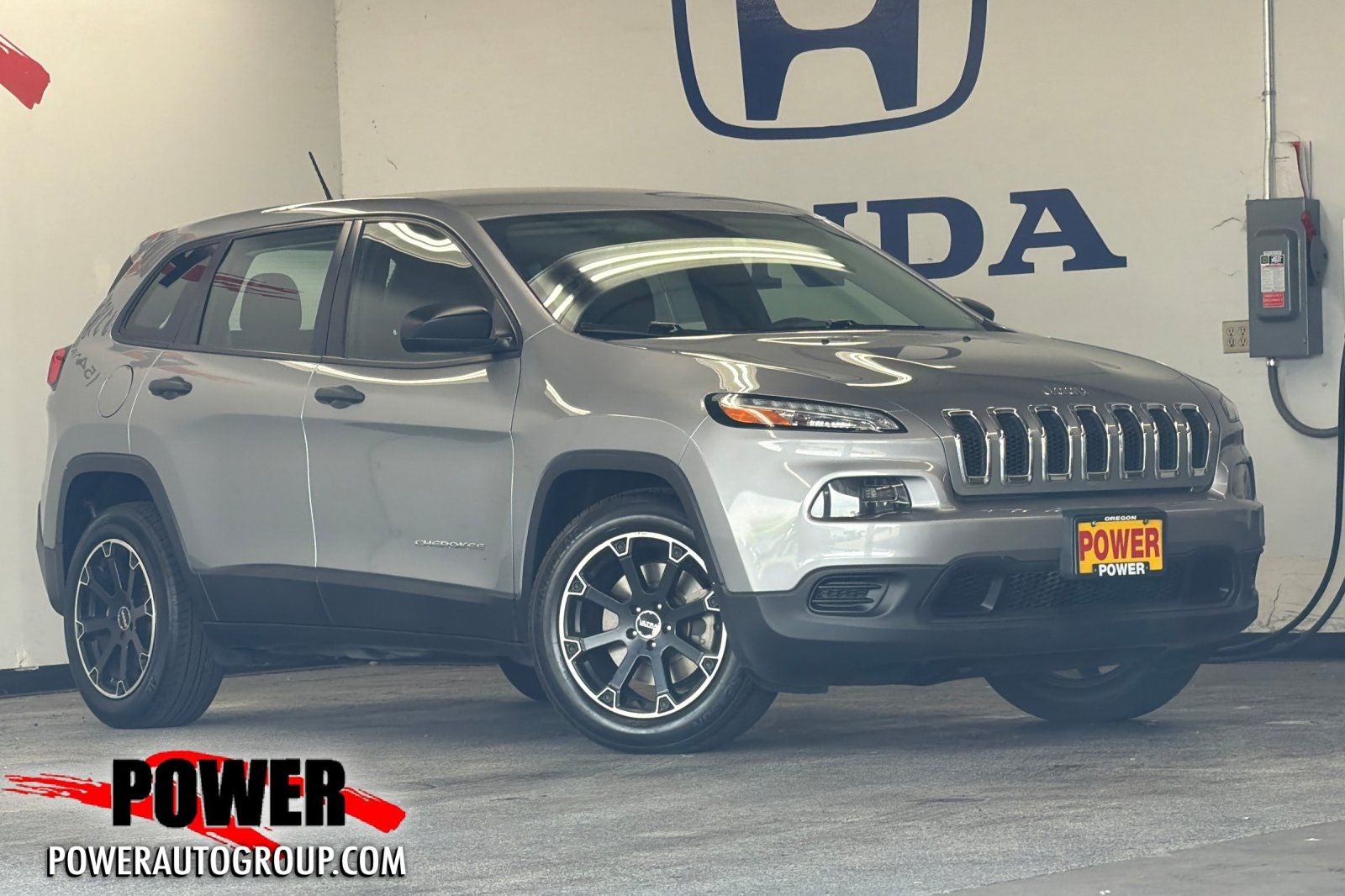 2017 Jeep Cherokee Sport