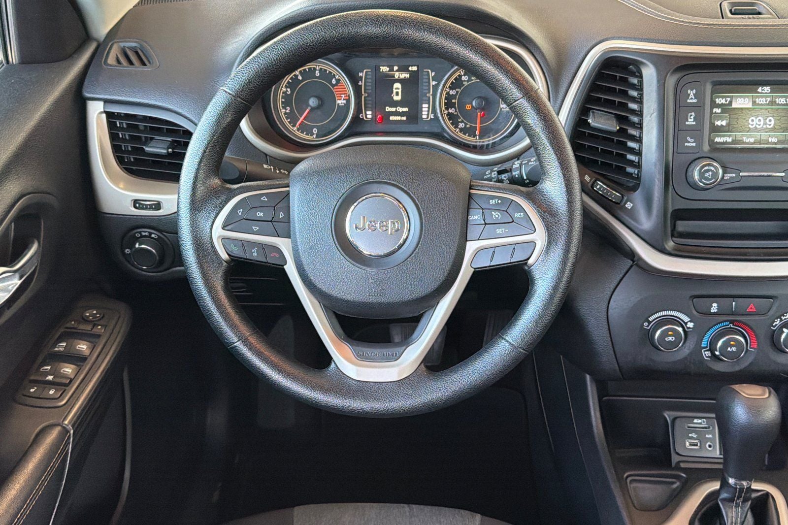 2017 Jeep Cherokee Sport