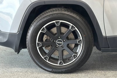 2017 Jeep Cherokee Sport
