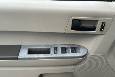 2010 Ford Escape XLS