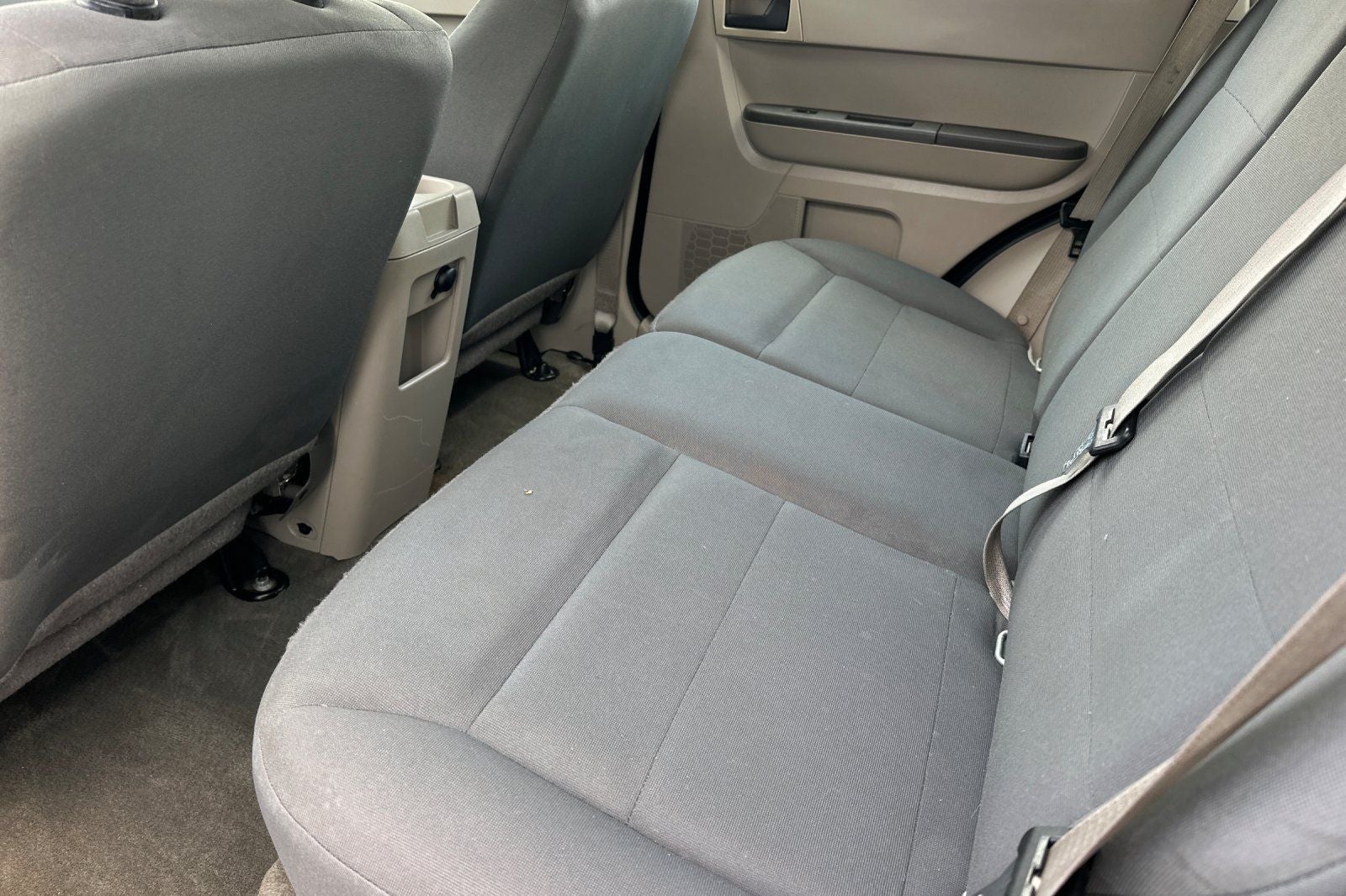 2010 Ford Escape XLS