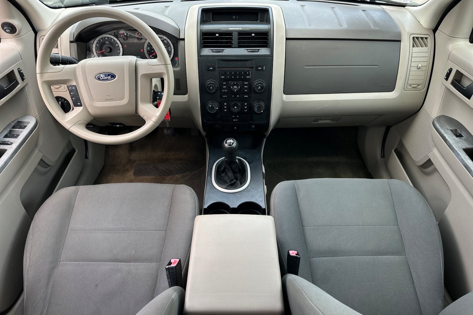 2010 Ford Escape XLS