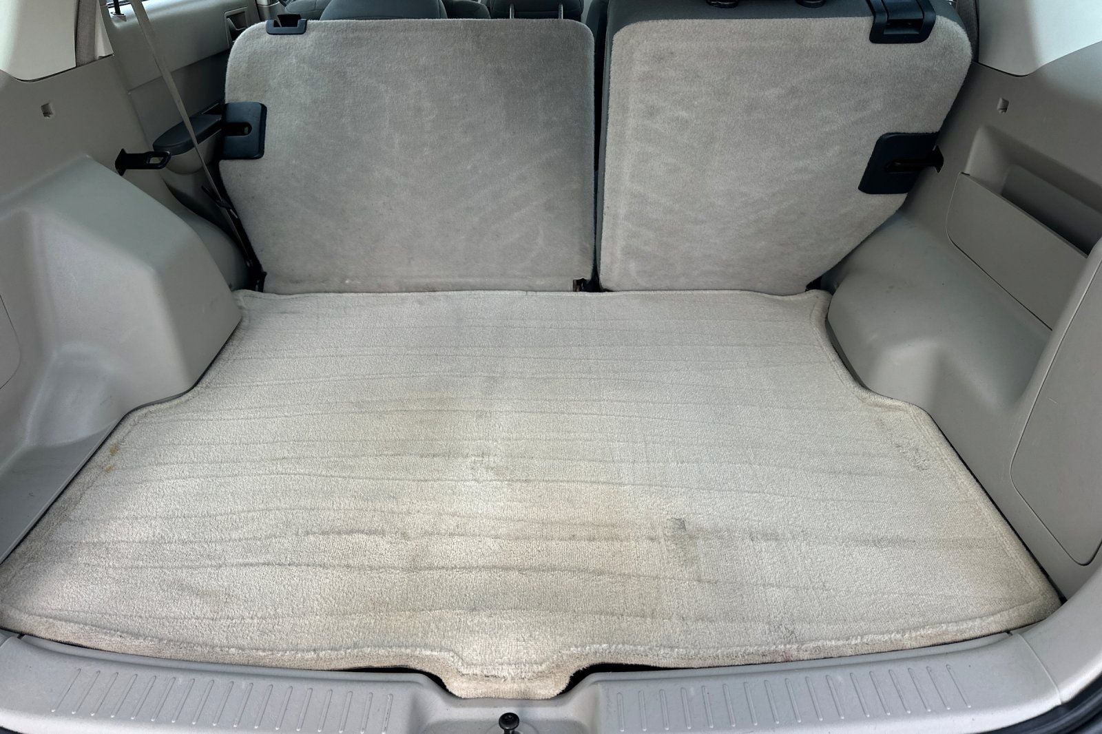 2010 Ford Escape XLS