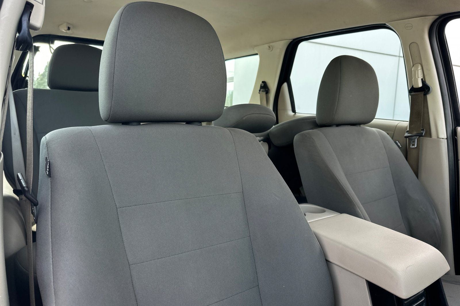 2010 Ford Escape XLS