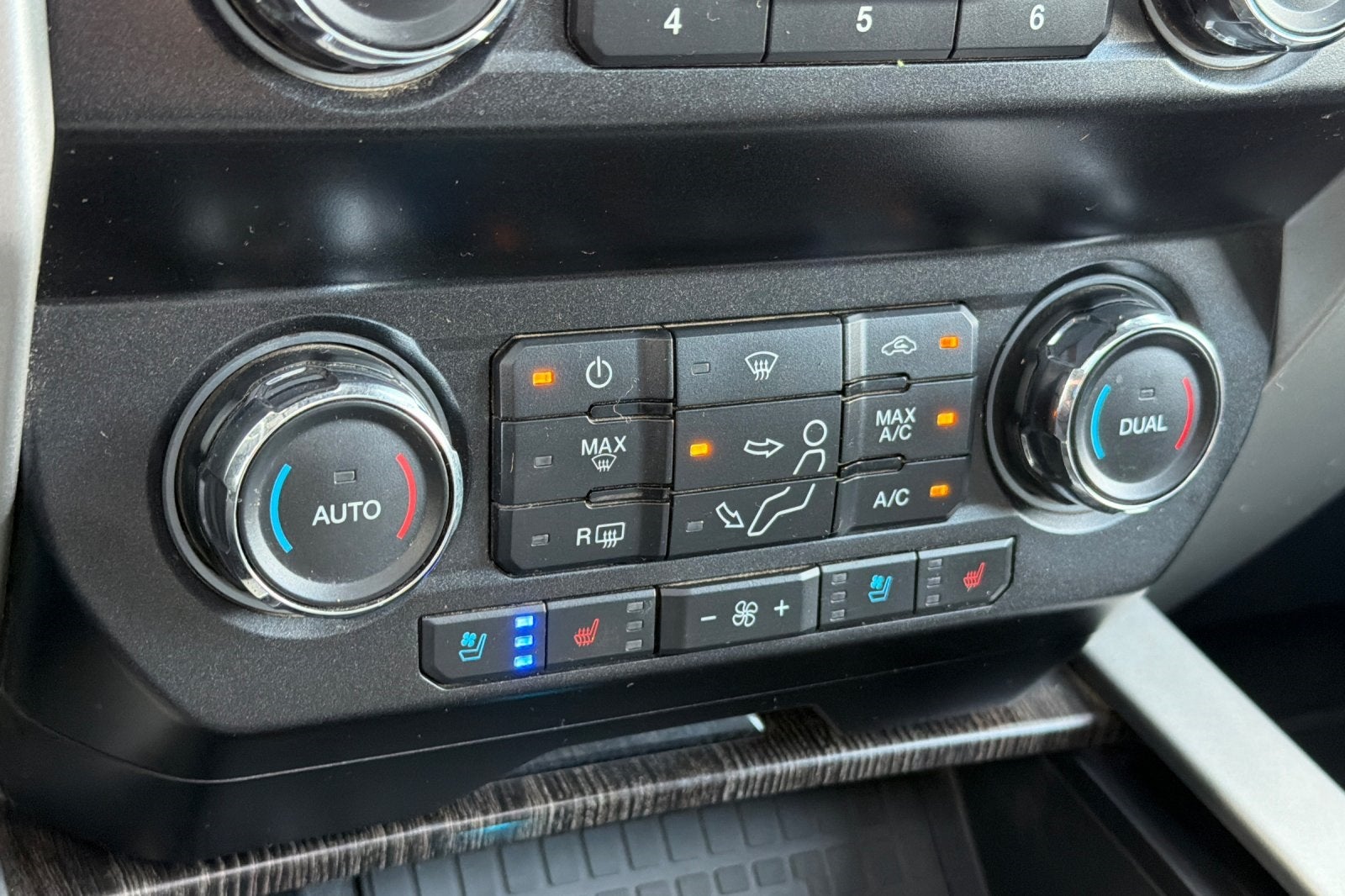 2020 Ford F-350SD Lariat