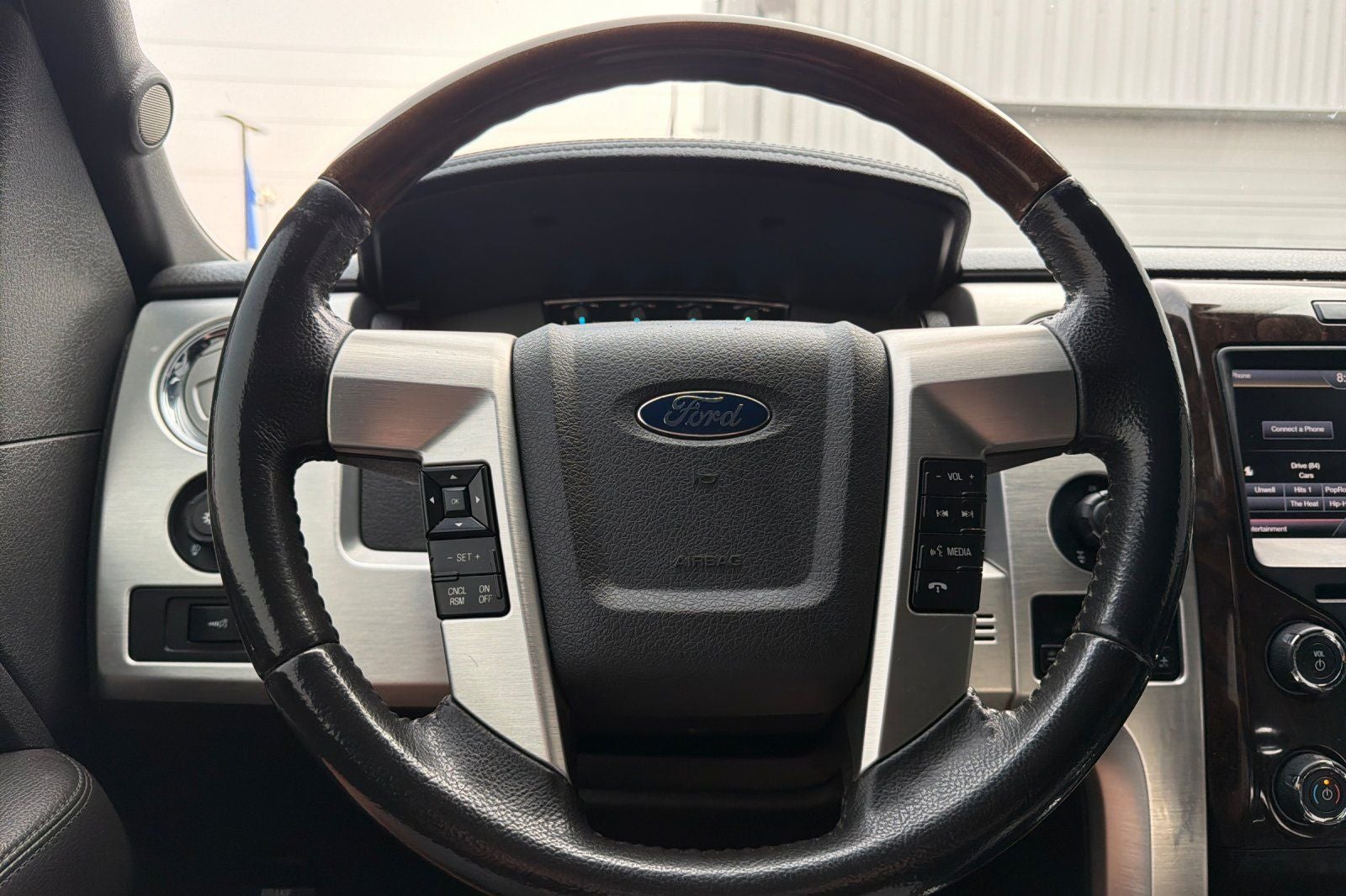 2013 Ford F-150 Platinum