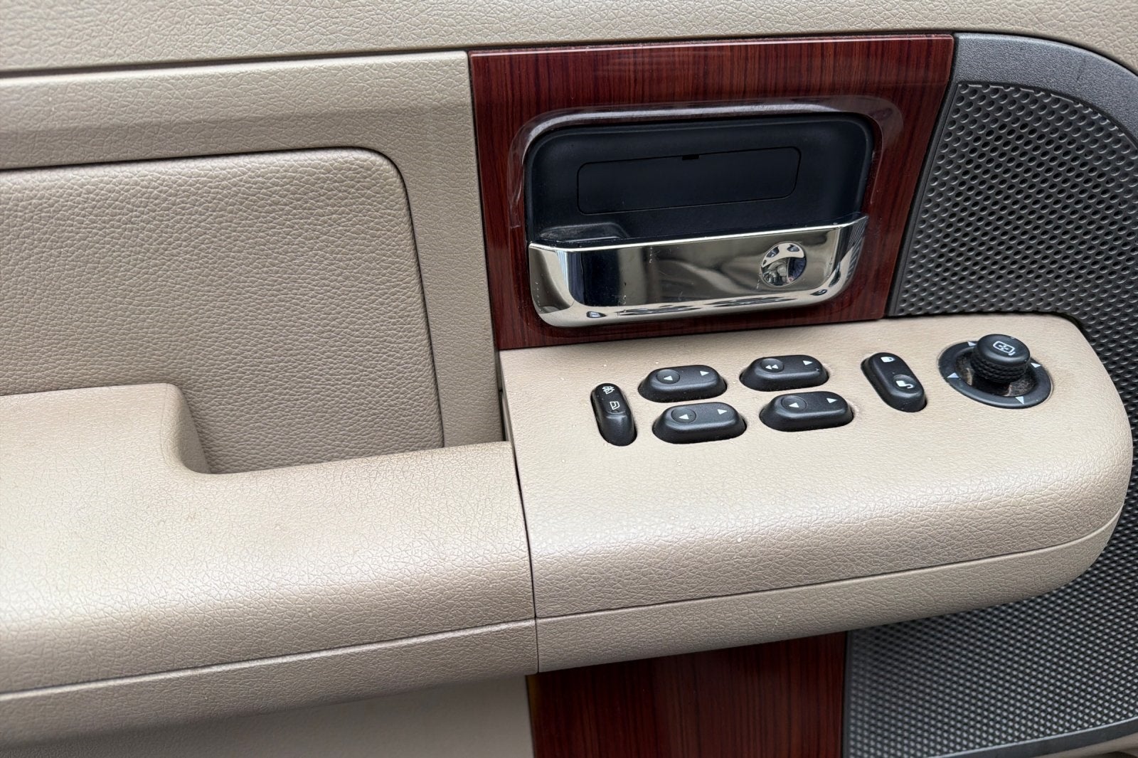 2005 Ford F-150 Base