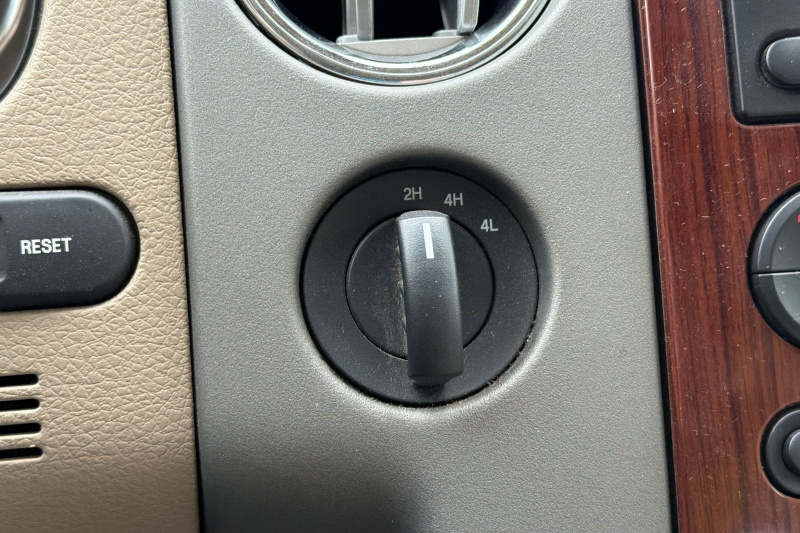 2005 Ford F-150 Base