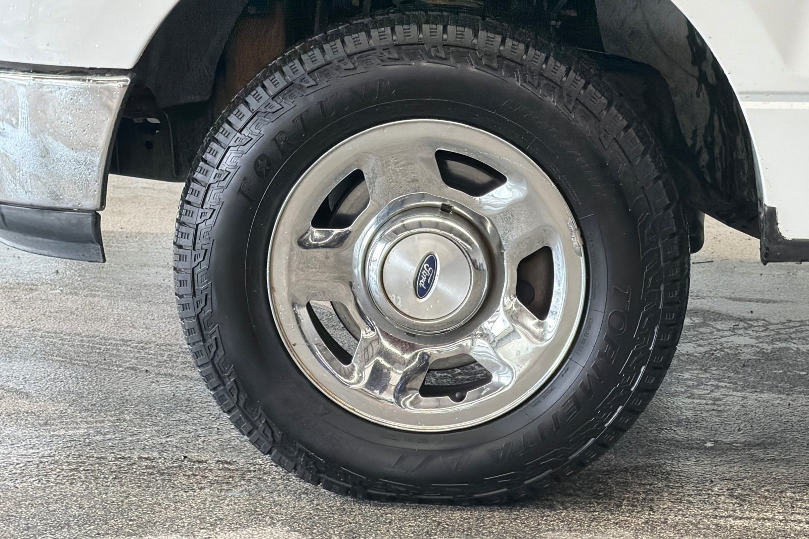 2004 Ford F-150 Base