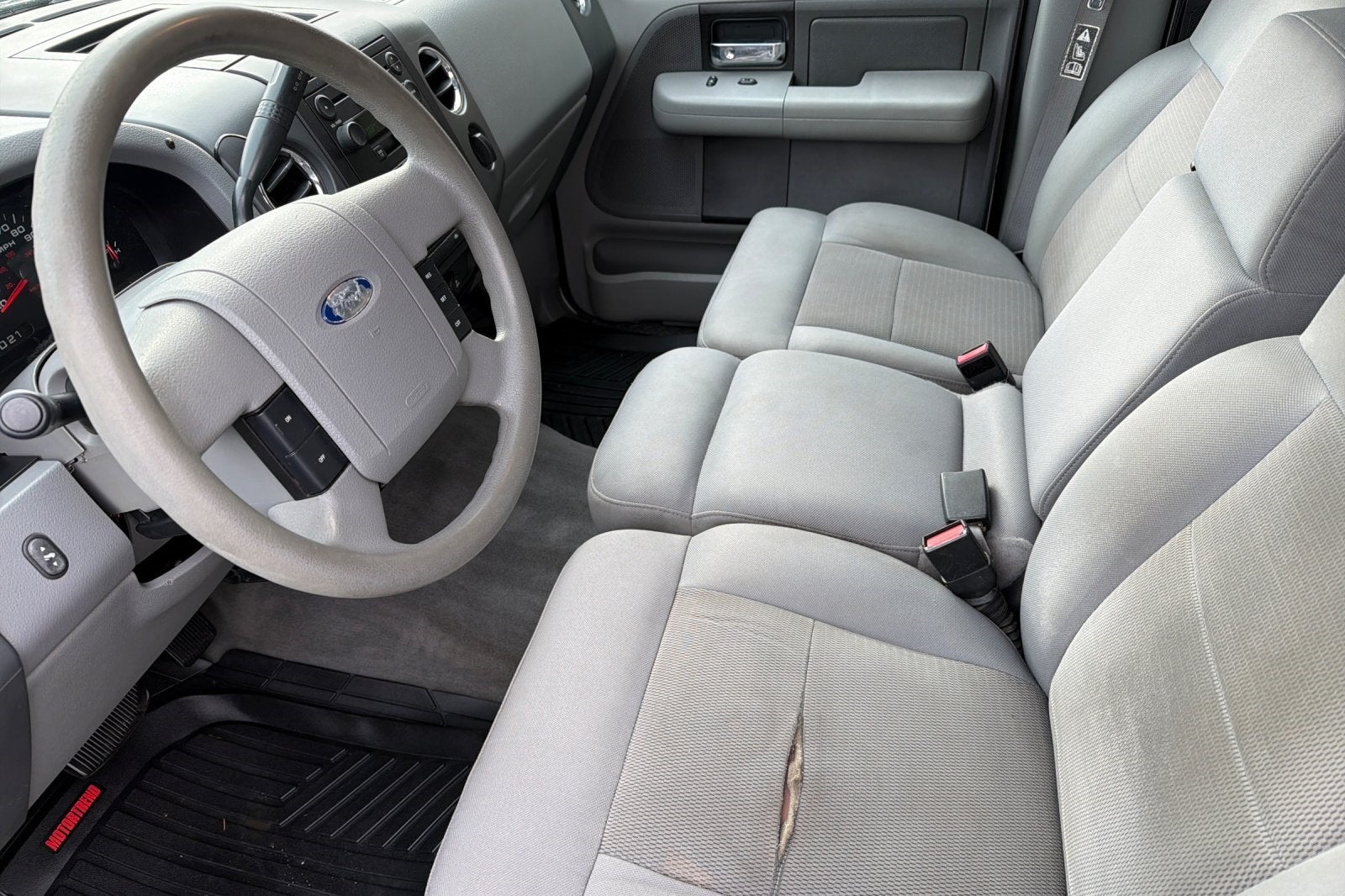 2004 Ford F-150 Base