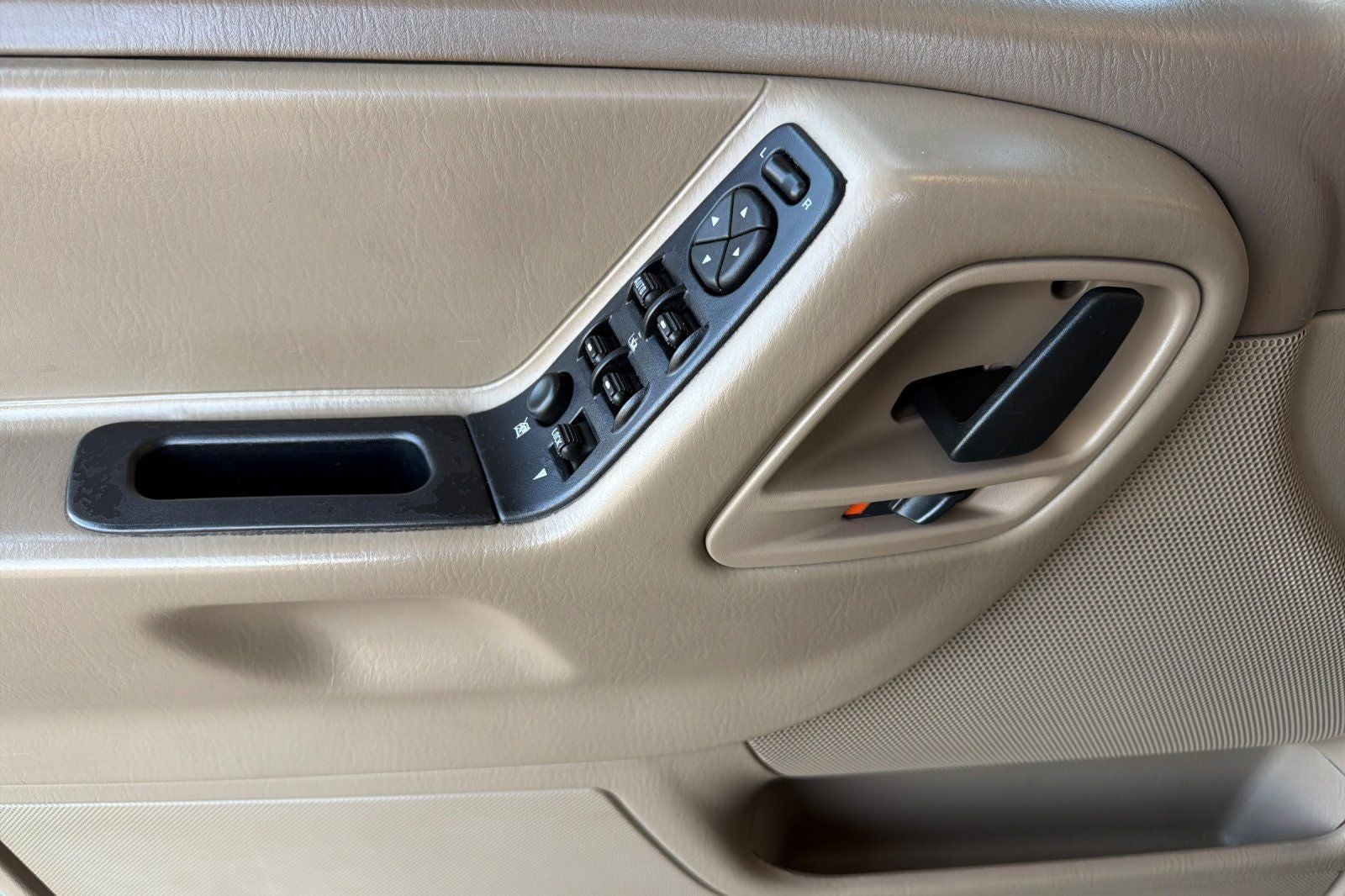 2004 Jeep Grand Cherokee Laredo