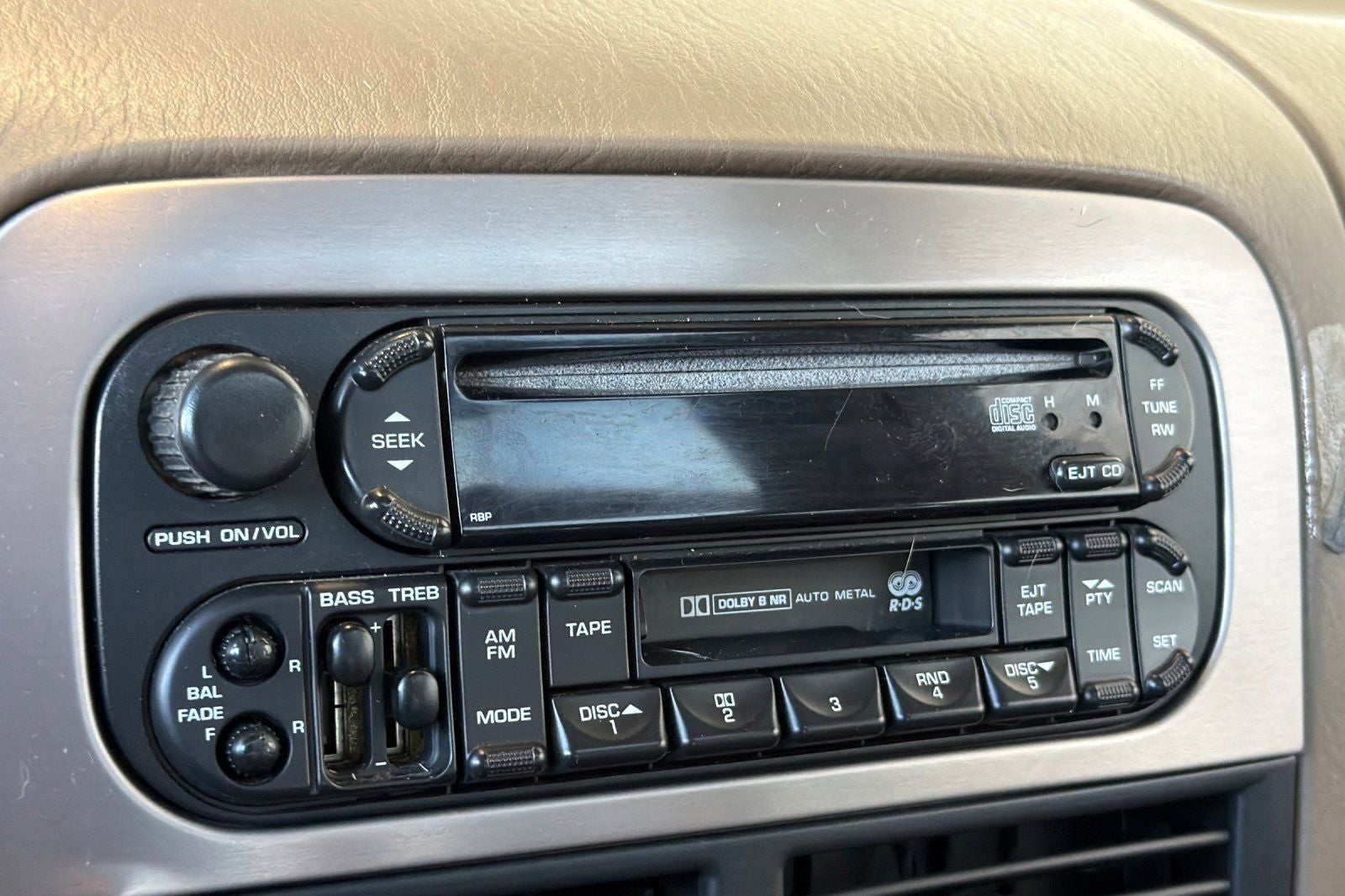 2004 Jeep Grand Cherokee Laredo