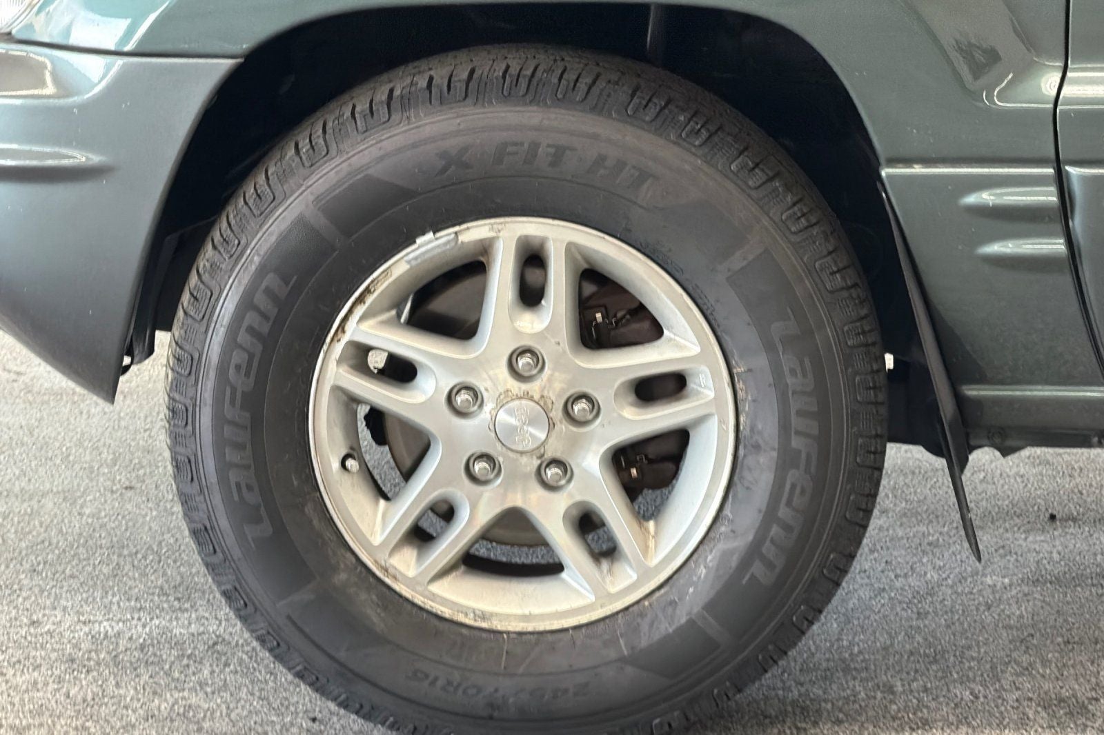 2004 Jeep Grand Cherokee Laredo