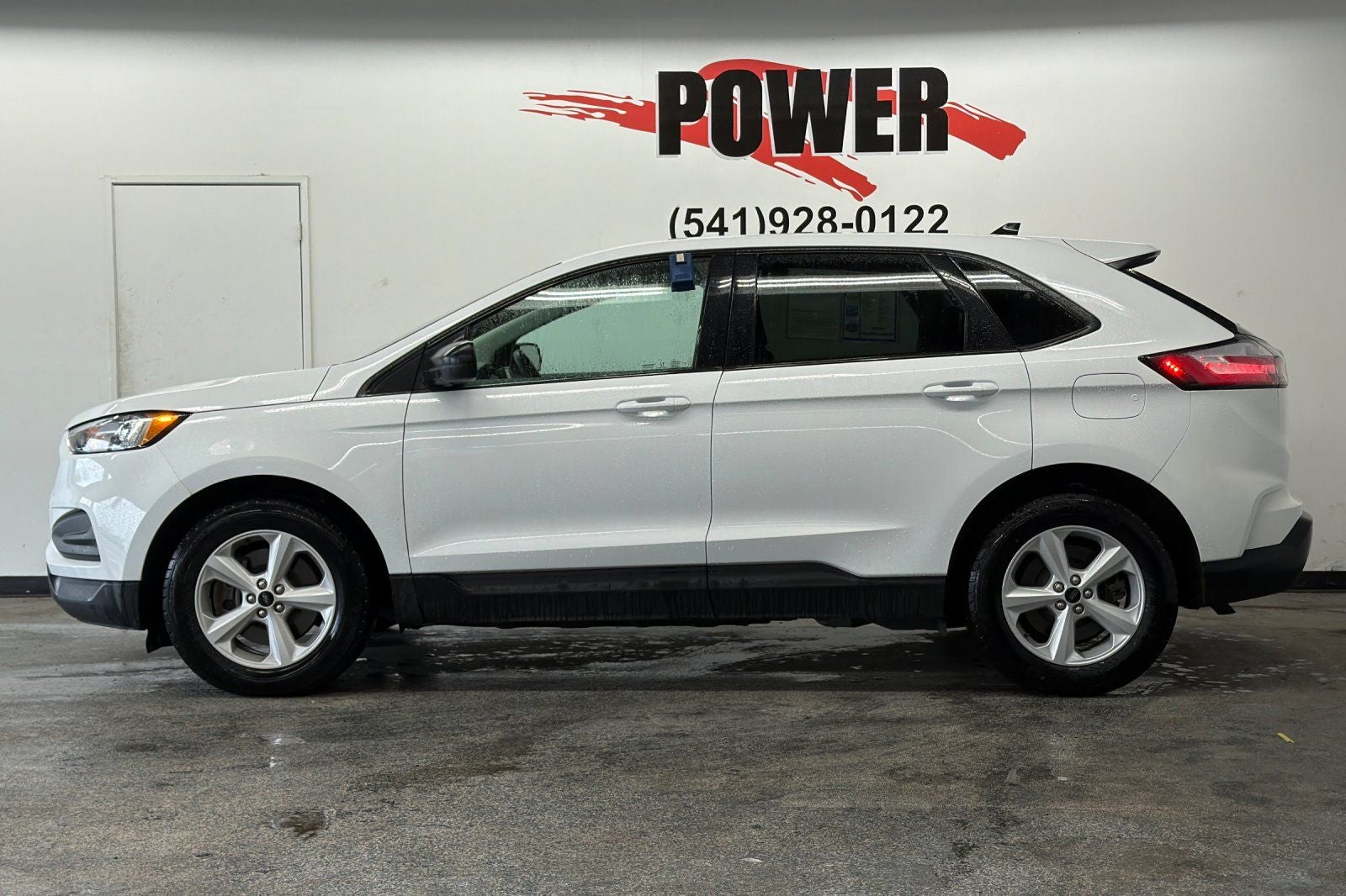 2023 Ford Edge SE