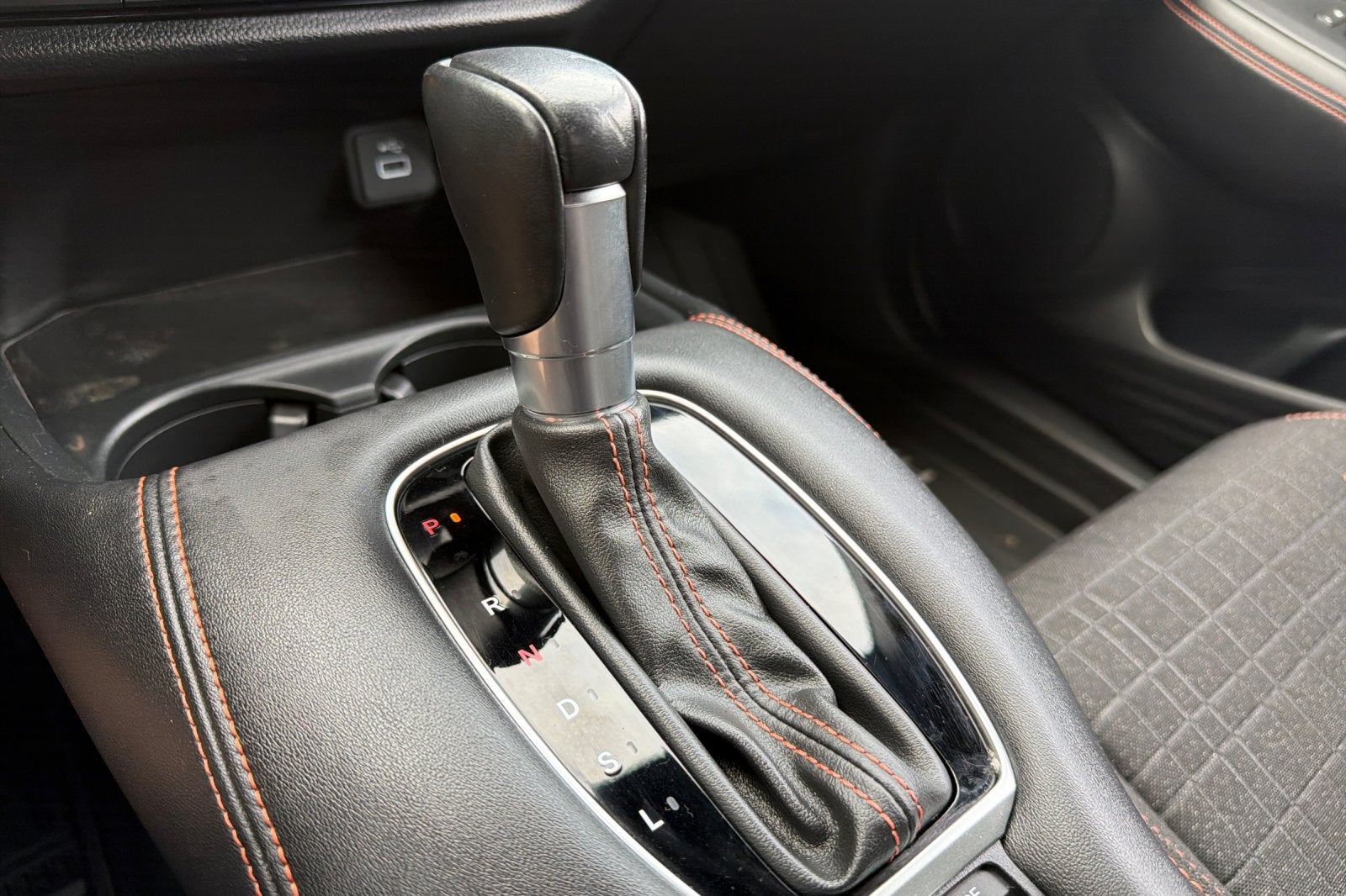 2024 Honda HR-V Sport w/o BSI