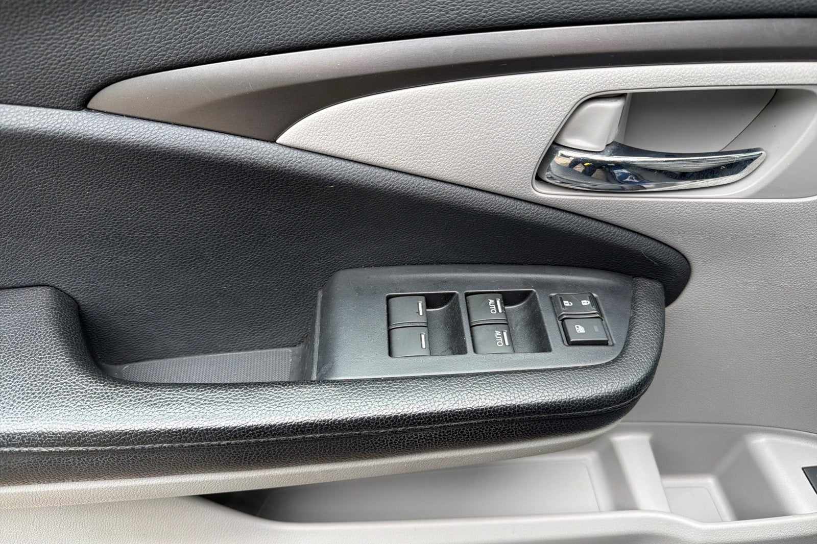 2016 Honda Pilot EX-L w/Navigation