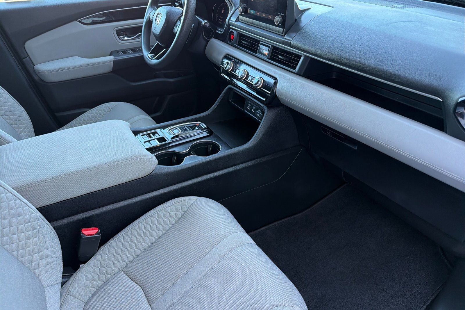2023 Honda Pilot LX