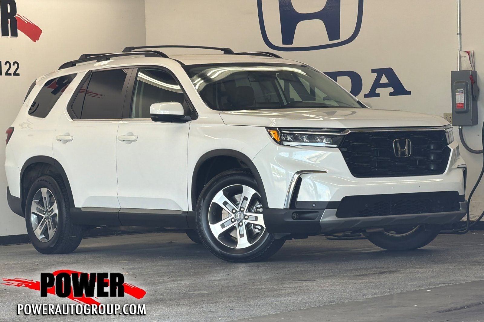 2023 Honda Pilot EX-L 8 Passenger