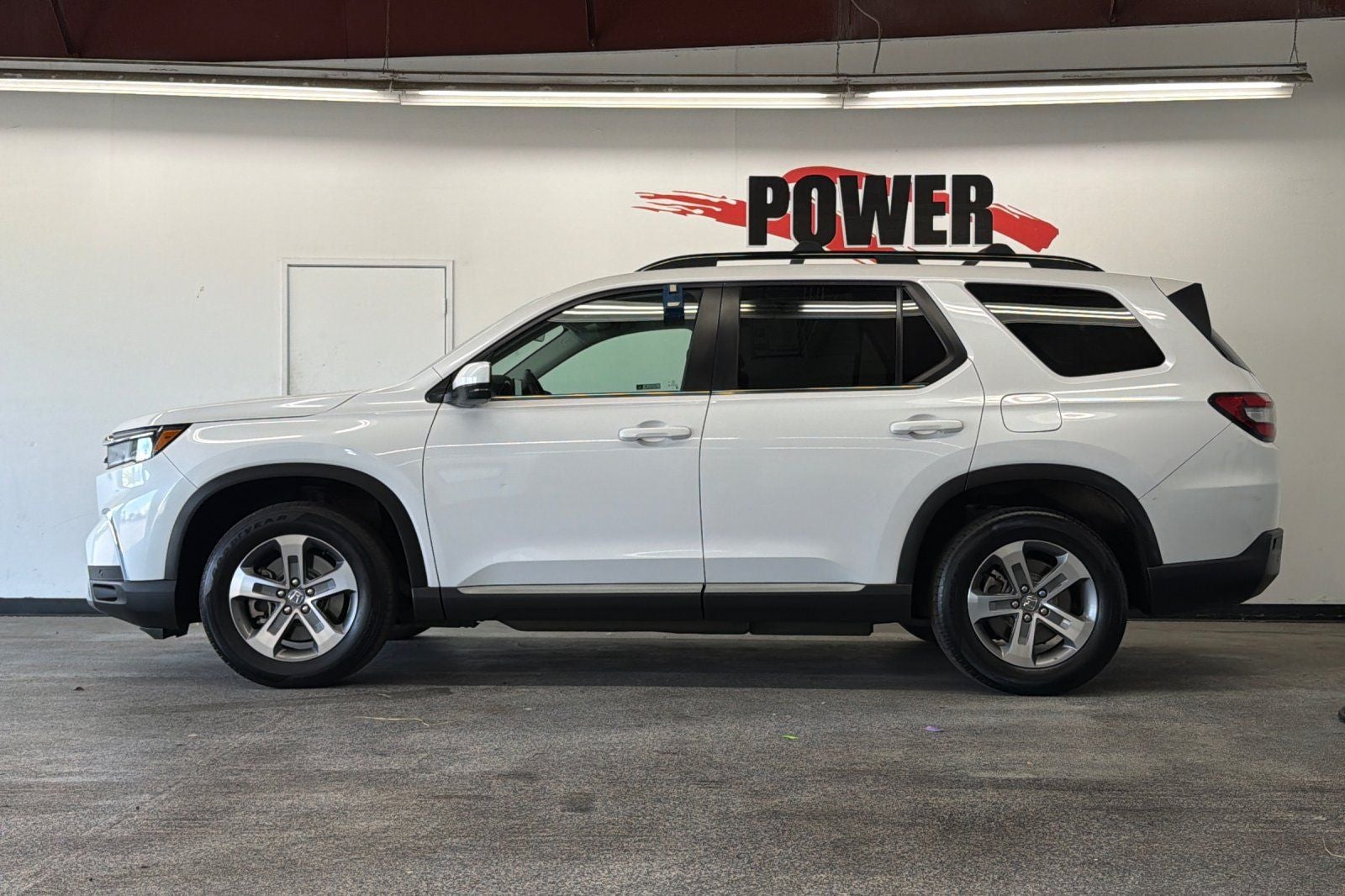 2023 Honda Pilot EX-L 8 Passenger