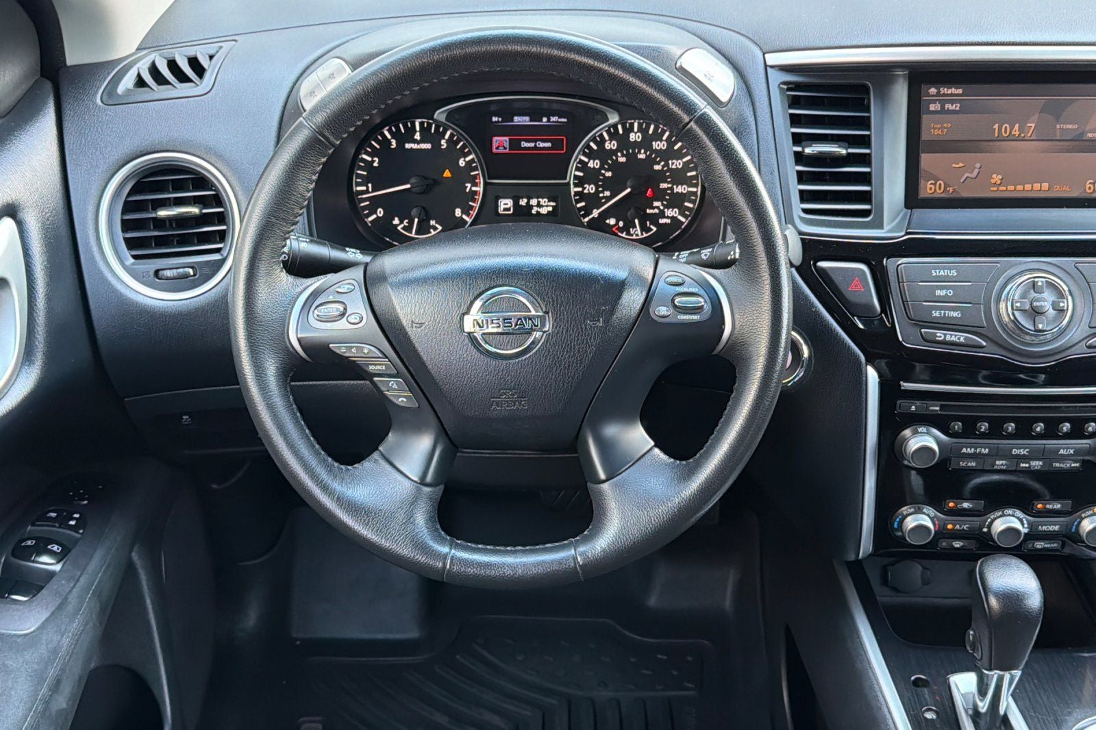 2015 Nissan Pathfinder SV