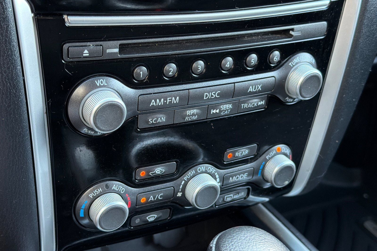 2015 Nissan Pathfinder SV