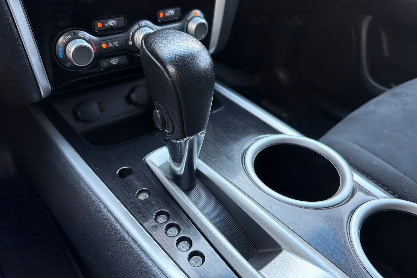 2015 Nissan Pathfinder SV