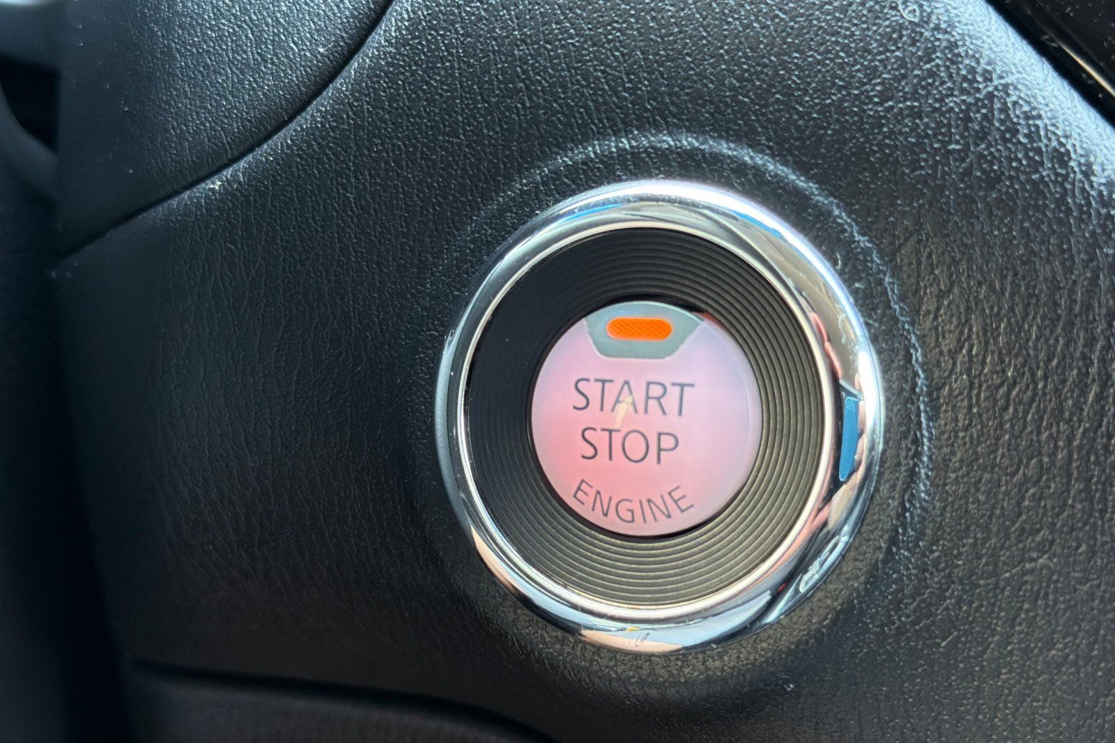 2015 Nissan Pathfinder SV