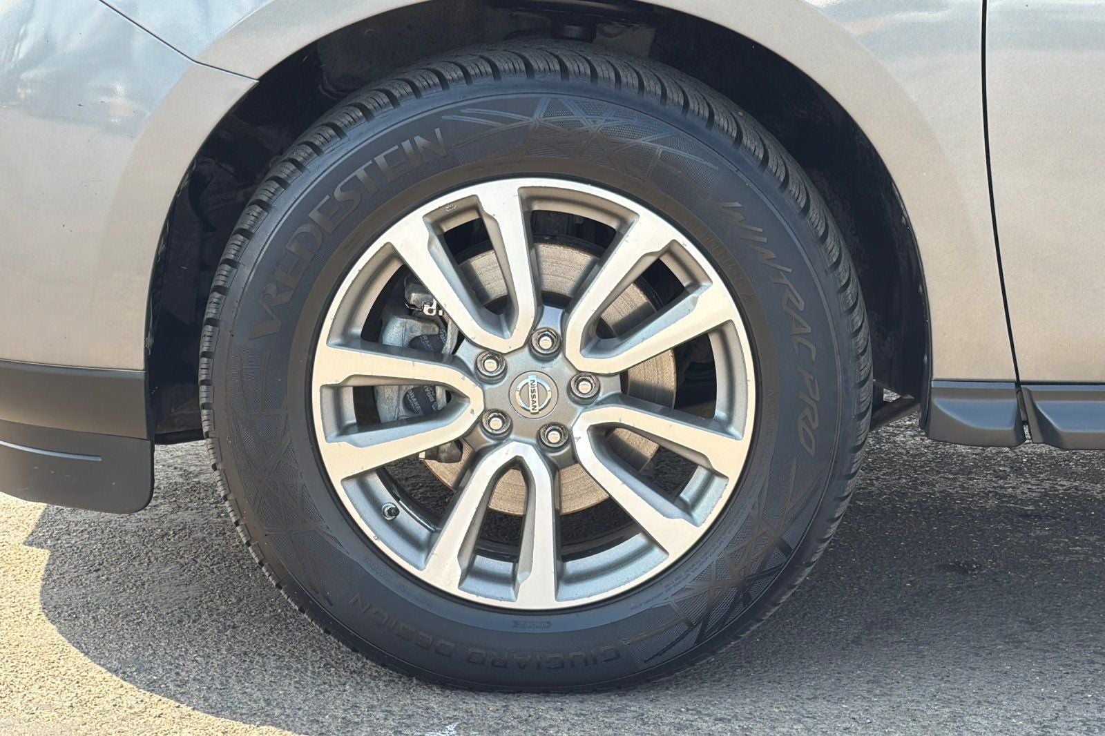 2015 Nissan Pathfinder SV
