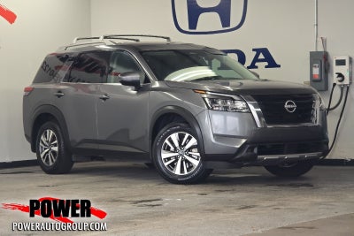2022 Nissan Pathfinder SL