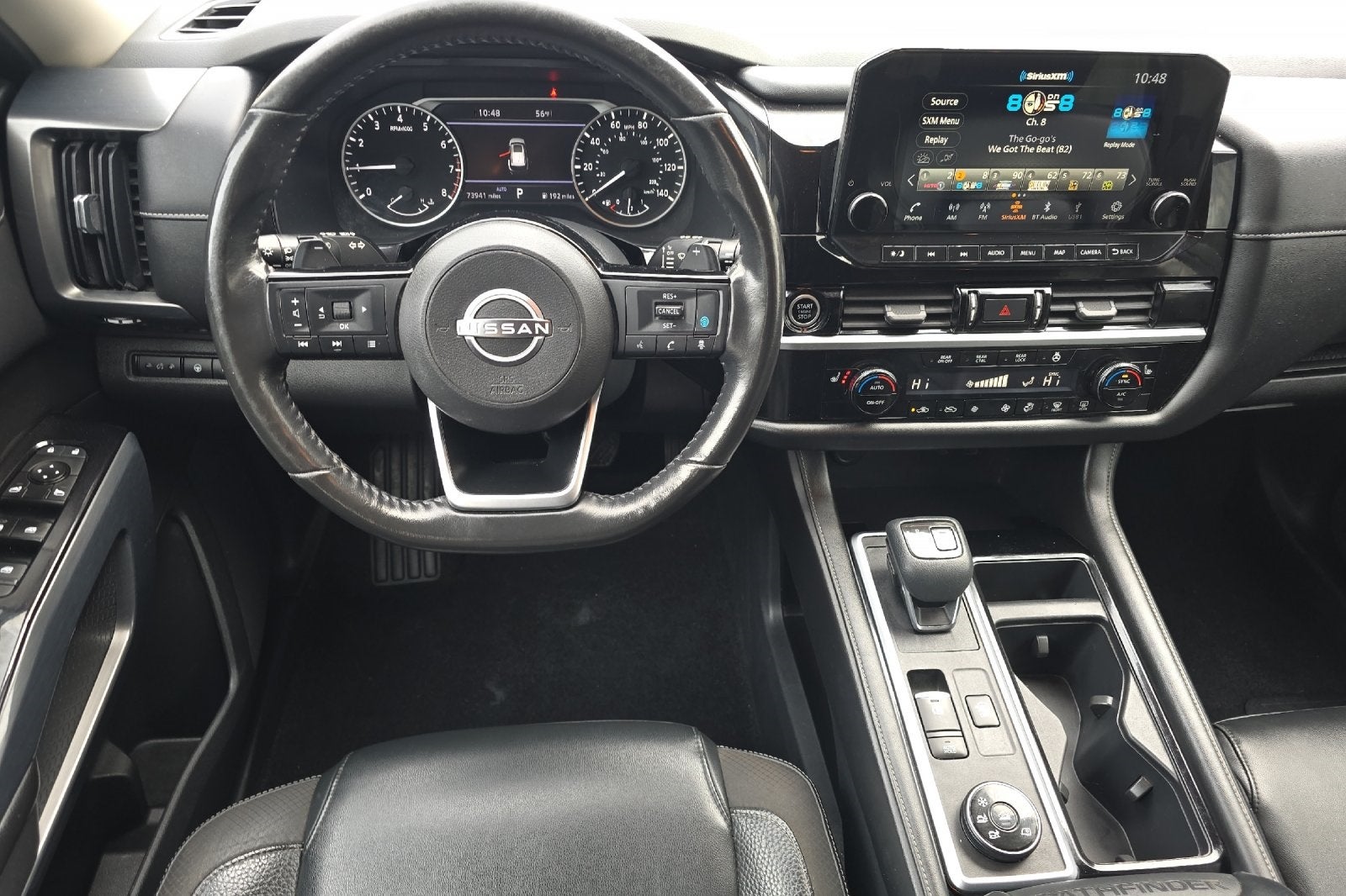 2022 Nissan Pathfinder SL