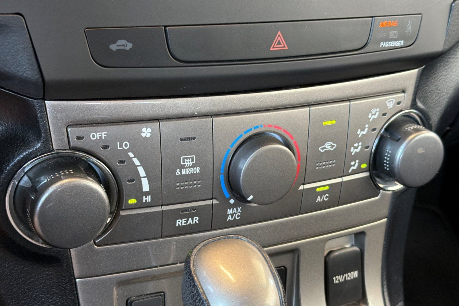 2012 Toyota Highlander SE