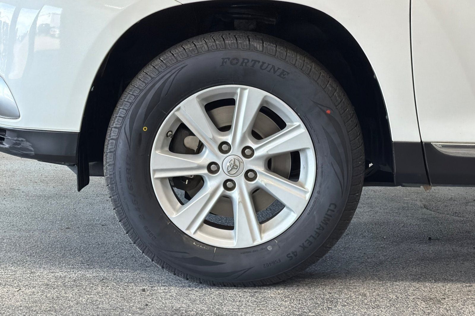 2012 Toyota Highlander SE