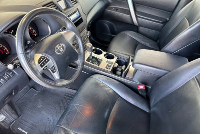 2012 Toyota Highlander SE