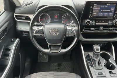 2022 Toyota Highlander LE