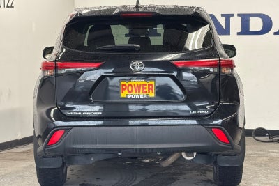 2022 Toyota Highlander LE