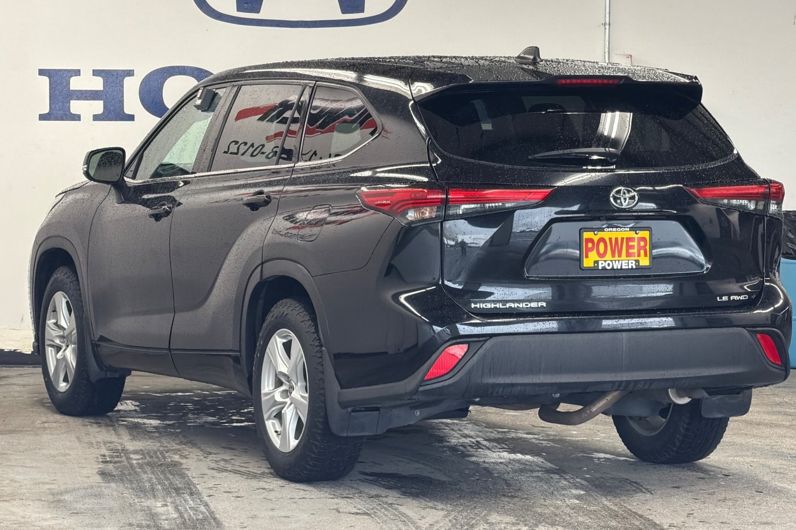 2022 Toyota Highlander LE