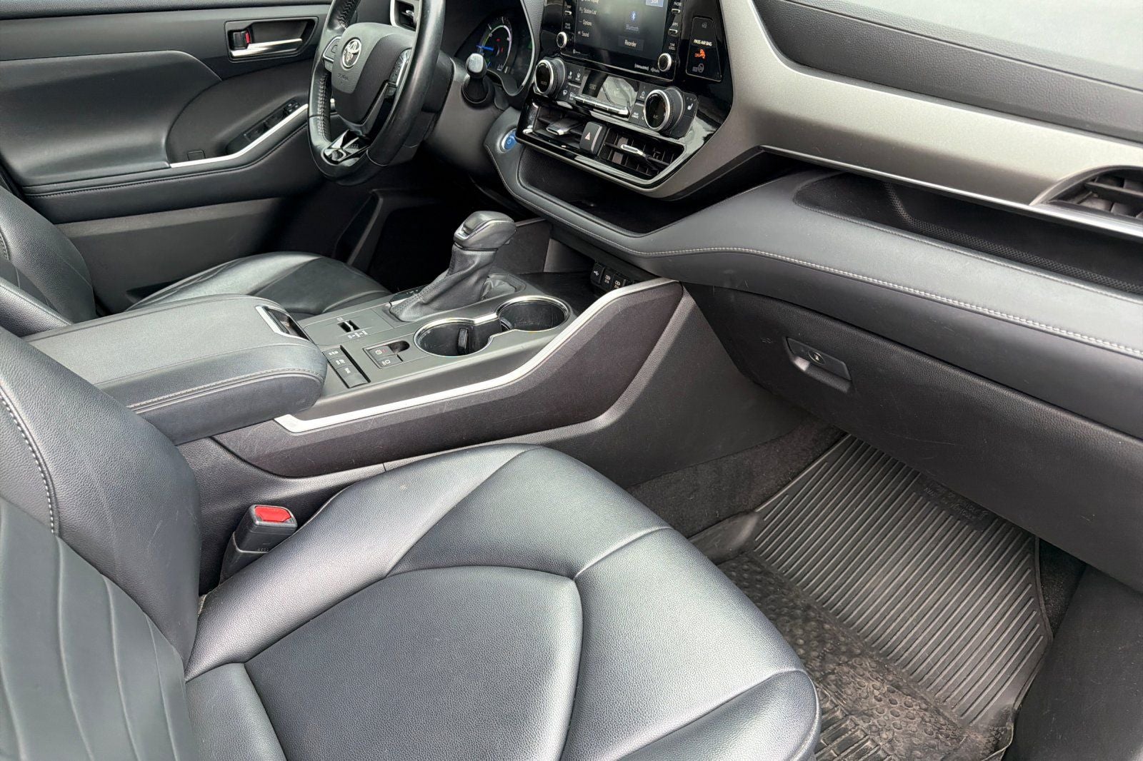 2021 Toyota Highlander Hybrid XLE