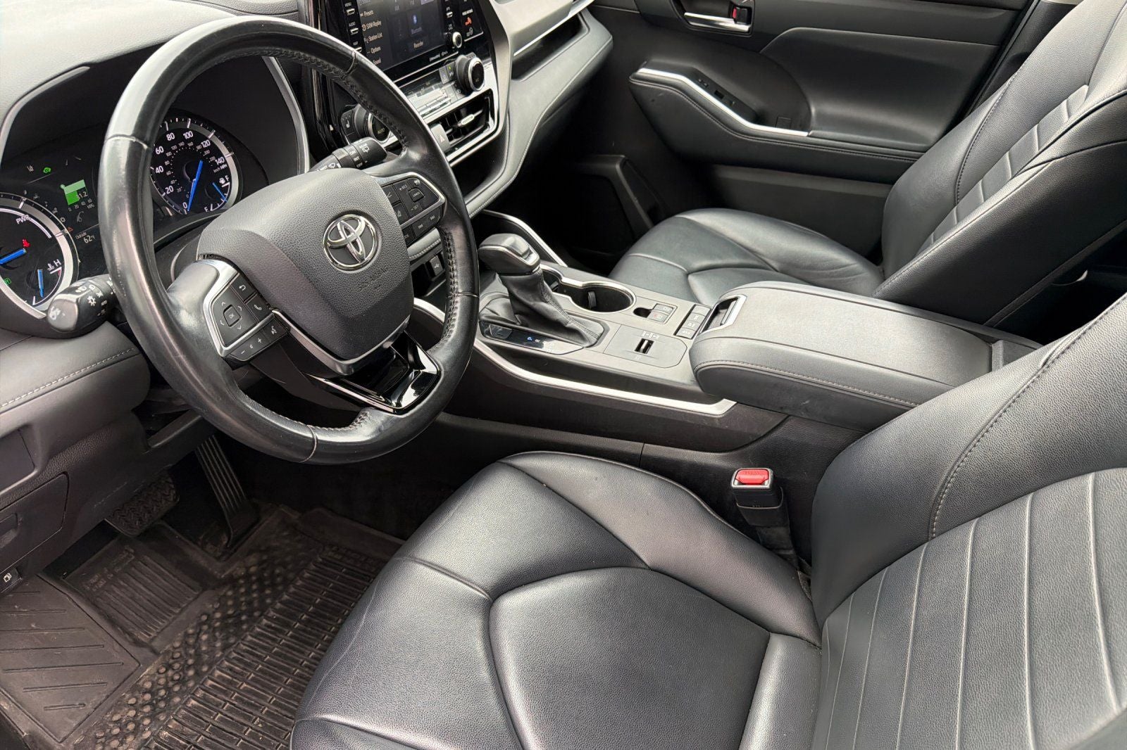 2021 Toyota Highlander Hybrid XLE
