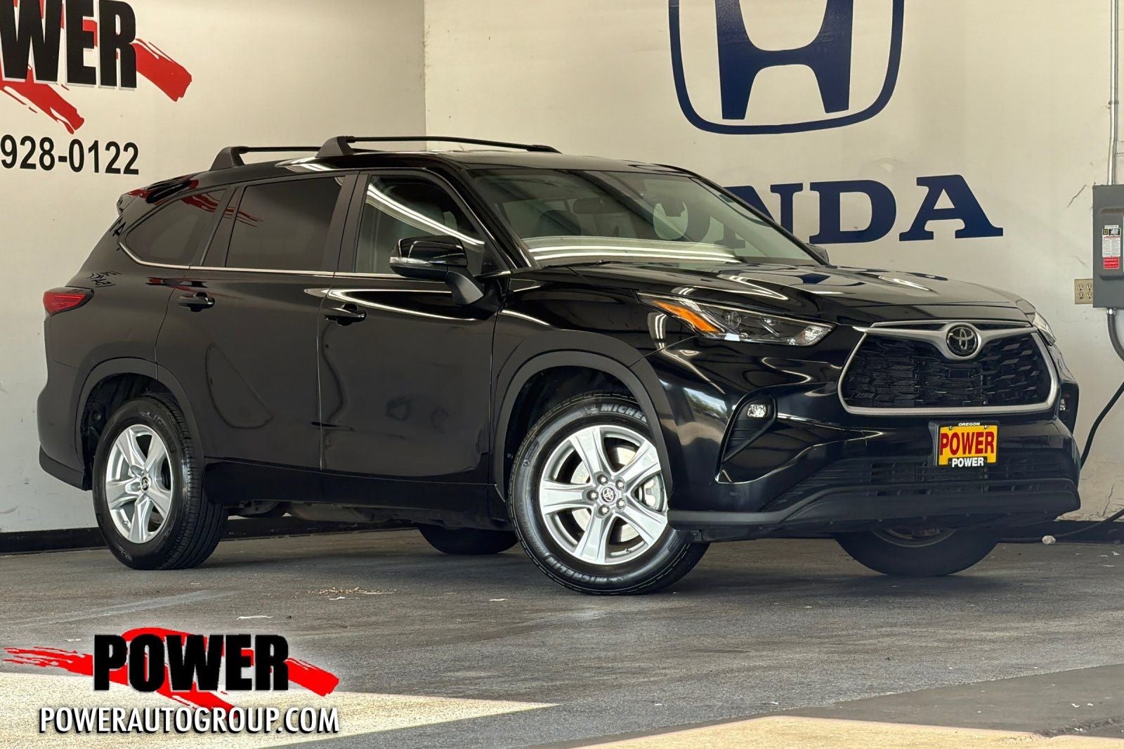 2023 Toyota Highlander LE